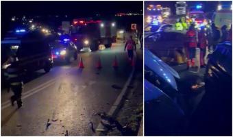 Trei morți într-un accident înfiorător, pe un drum din Sibiu. Bucăți din mașini au fost împrăştiate pe șosea, după un impact devastator