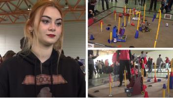 Zeci de roboţi, scoşi la ultimul "antrenament" înaintea Campionatului Naţional de Robotică: liceenii şi-au prezentat cele mai noi realizări