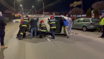 Accident violent în Baia Mare: O şoferiţă grăbită a încercat să depăşească o maşină, însă nu a mai apucat