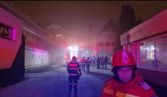 Panică în Baia Mare, după ce oameni ai străzii au spart lacătul unei clădiri abandonate și au aprins focul înăuntru, ca să se încălzească