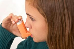 Cum poate fi tratat astmul? Cu un tratament corect, pacienții pot "uita" de această boală