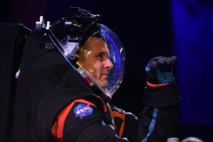 Misiunea Artemis 3. Cum arată costumele astronauților care vor ajunge pe Lună în următorii ani