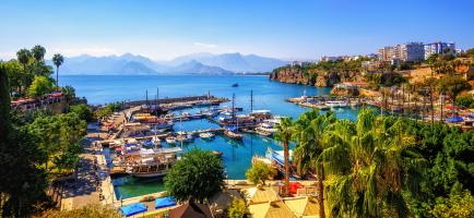 Antalya ademenește românii cu oferte de nerefuzat. Cât costă un sejur all inclusive de cinci zile