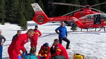 Misiune de salvare contra-cronometru în munţii Bucegi. O femeie de 63 de ani în stare gravă, după ce a alunecat şi a căzut 200 de metri în gol într-o râpă