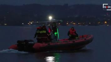 Doi morţi şi doi dispăruţi, după ce o barcă cu 25 de turişti s-a scufundat pe lacul Maggiore, în Italia. Oamenii sărbătoreau o zi de naştere