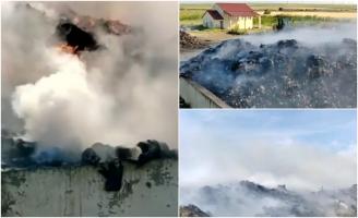 Incendiu de proporţii la groapa de gunoi din Cogealac. 300 de tone de deşeuri au ars, pompierii s-au luptat cu vâlvătaia ore-n şir