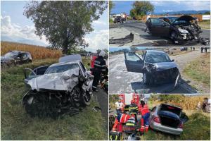 Două persoane încarcerate şi 5 răniţi, într-un accident în lanţ între 3 maşini în Hunedoara. O fetiţă de 11 ani, transportată la spital cu elicopterul