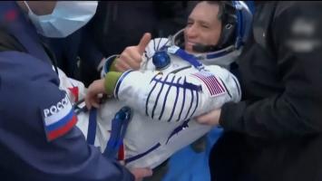 Trei astronauţi s-au întors pe Pământ după un an petrecut în spaţiu. Frank Rubio a stabilit un record NASA