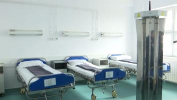 Cum a reuşit un spital din România să reducă de la 9 ore la 9 minute timpul de sterilizare a unui salon. Niciun virus sau bacterie nu rezistă
