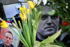 Alexei Navalnîi, înmormântat astăzi la un cimitir din Moscova, sub ochii poliției. Îndemn pentru ruși să participe la funeralii