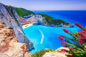 Reguli noi pentru vacanţa în Grecia. Schimbările care îi pot afecta pe turişti în 2024