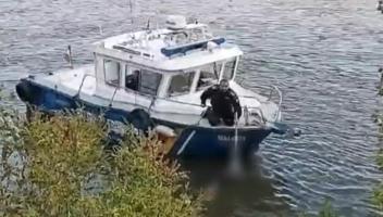 Un bărbat a fost scos fără viaţă din Dunăre. Trupul neînsufleţit a ajuns pe faleza inferioară, spre oroarea celor care se plimbau pe malul apei