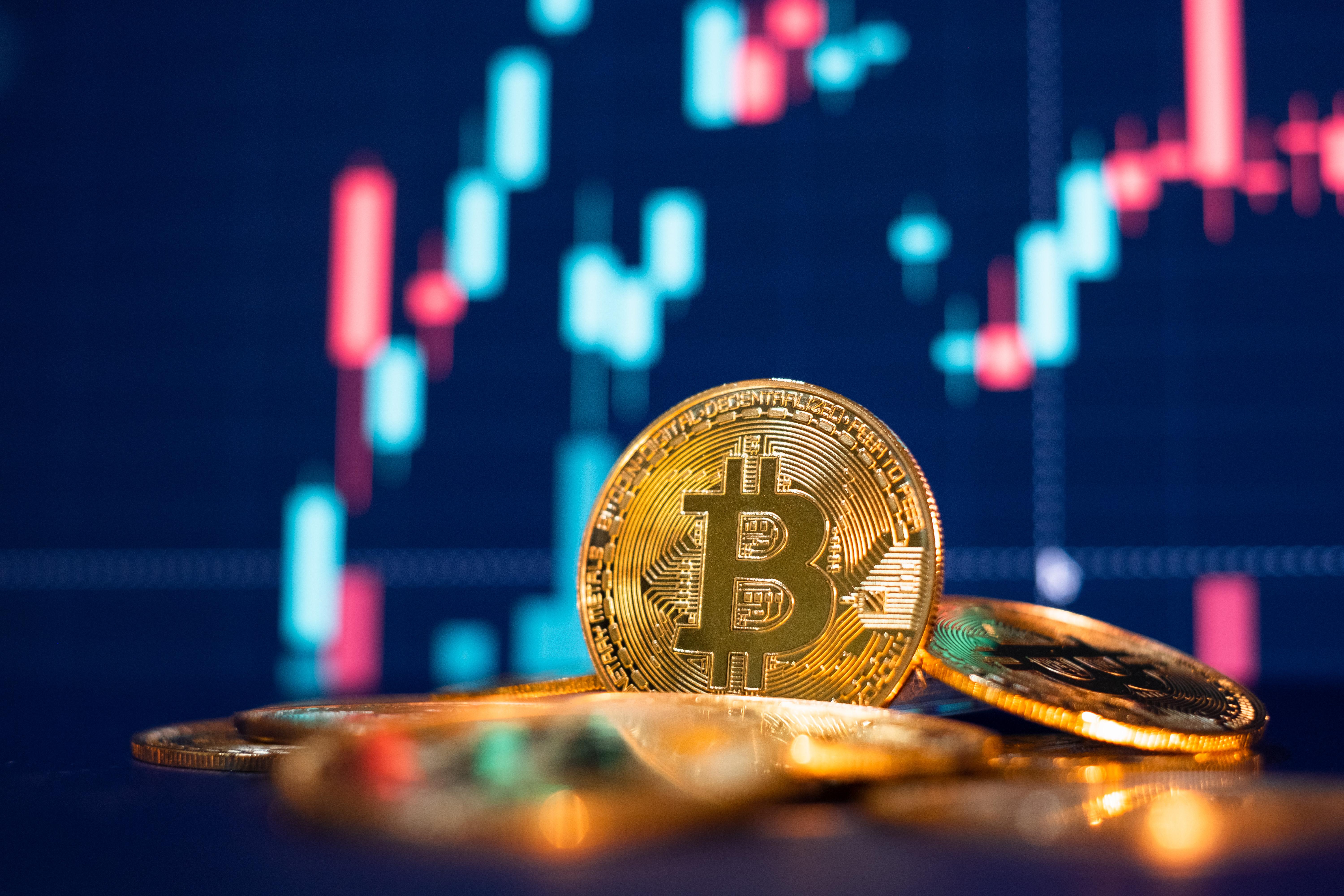 investind în experiențe bitcoin