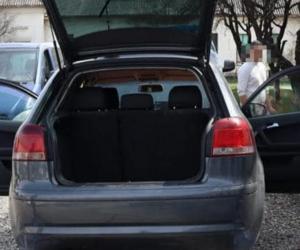 Ascunzătoarea din maşină: ideea unui şofer român, în speranţa că va scăpa neprins de poliţişti