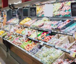 Shrinkflaţia, cea mai comună înşelătorie în supermarketuri. Franţa emite o lege împotriva fenomenului-problemă pentru consumatori